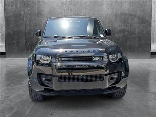 2023 Land Rover Defender 110 V8