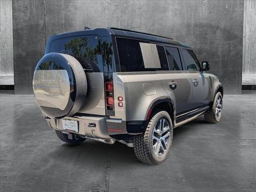 2025 Land Rover Defender 110 P400 X-Dynamic SE