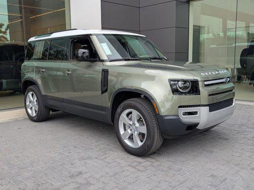 2025 Land Rover Defender 110 P300