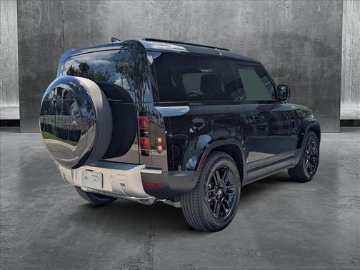 2025 Land Rover Defender 90 P300 S