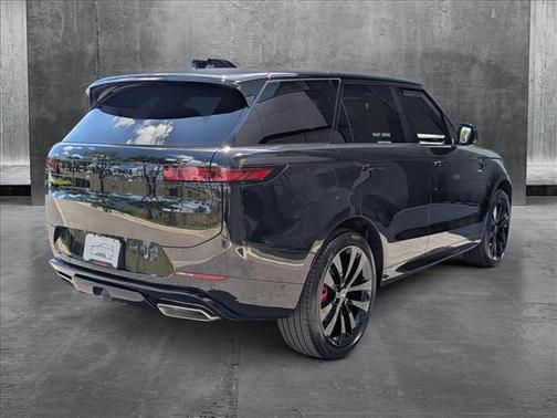 2025 Land Rover Range Rover Sport SE