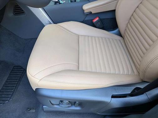 2026 Land Rover Discovery Gemini Edition