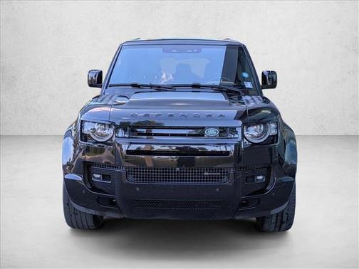 2023 Land Rover Defender 130 X-Dynamic SE