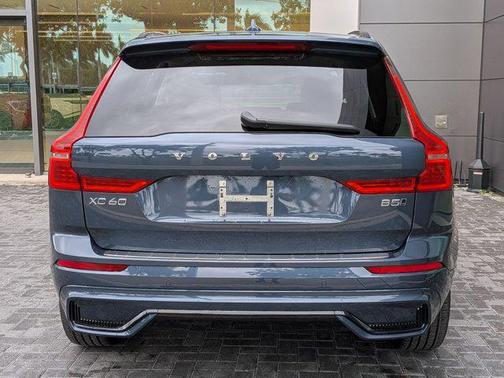 2025 Volvo XC60 B5 Plus