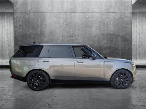 2023 Land Rover Range Rover P400 SE