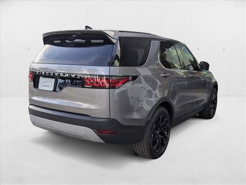 2025 Land Rover Discovery P300 S