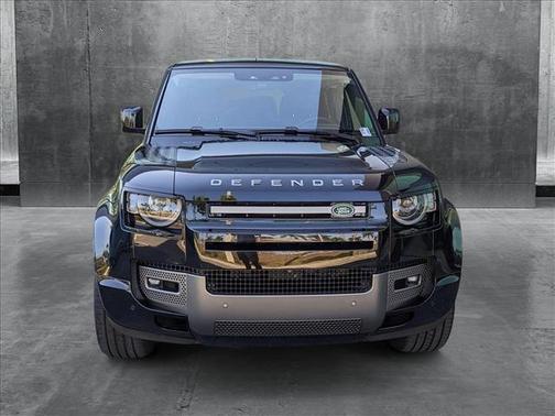 2025 Land Rover Defender 110 P500 X-Dynamic SE