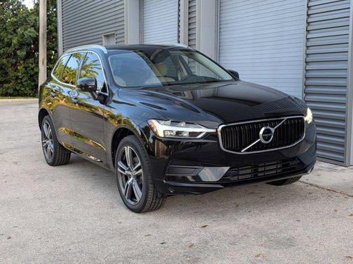 2020 Volvo XC60 T5 Momentum
