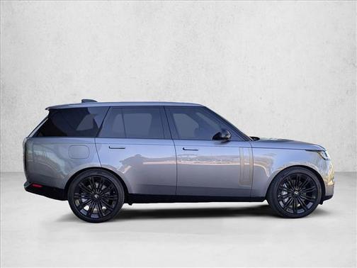 2023 Land Rover Range Rover P530 SE