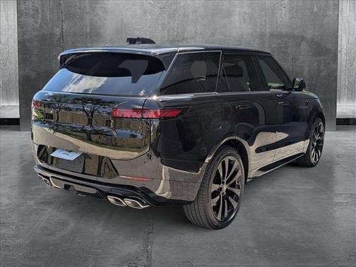 2025 Land Rover Range Rover Sport SE