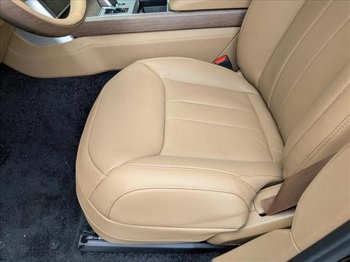 2026 Land Rover Range Rover P400 SE 7 Seat