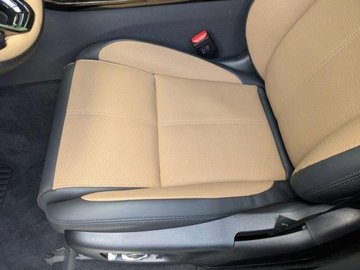 2026 Land Rover Range Rover Velar Autobiography