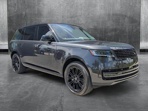 2025 Land Rover Range Rover P400 SE 7 Seat