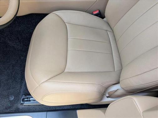 2025 Land Rover Range Rover P400 SE 7 Seat