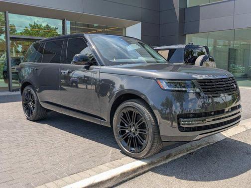 2025 Land Rover Range Rover P400 SE 7 Seat