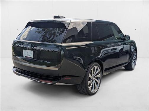 2025 Land Rover Range Rover P530 Autobiography