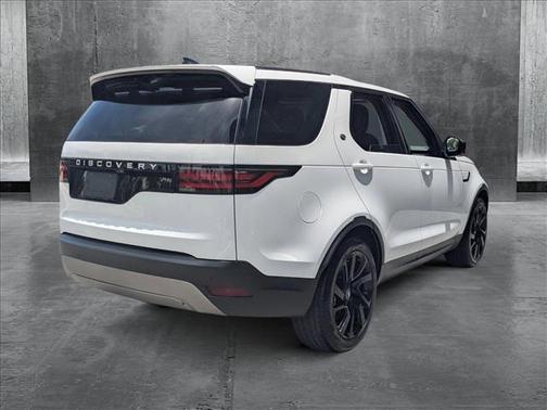 2024 Land Rover Discovery P300 S