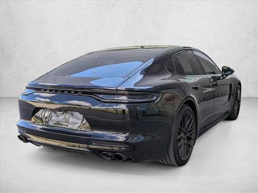 2023 Porsche Panamera RWD