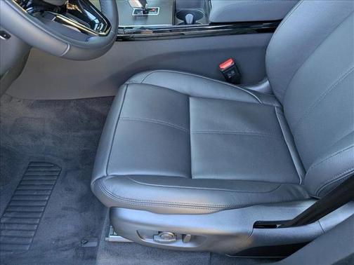 2026 Land Rover Range Rover Velar P400 Dynamic SE