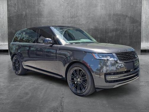 2025 Land Rover Range Rover P400 SE 7 Seat