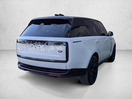 2023 Land Rover Range Rover P530 SE