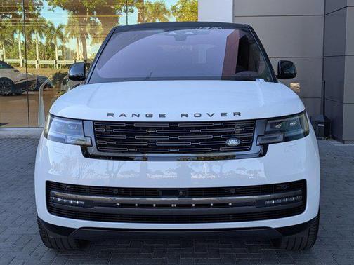 2023 Land Rover Range Rover P530 SE