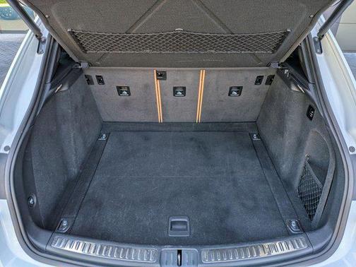 2018 Porsche Macan Sport Edition