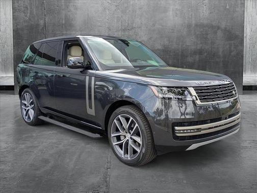 2025 Land Rover Range Rover P400 SE