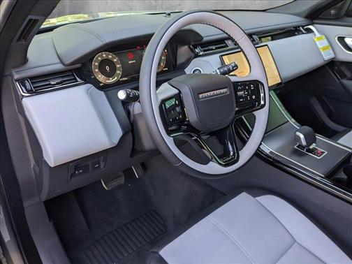 2026 Land Rover Range Rover Velar P250 SE R-Dynamic