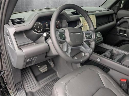 2025 Land Rover Defender 110 P400 X-Dynamic SE