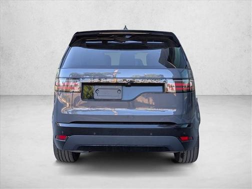 2025 Land Rover Discovery P360 Dynamic SE