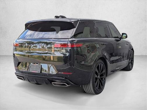 2025 Land Rover Range Rover Sport SE