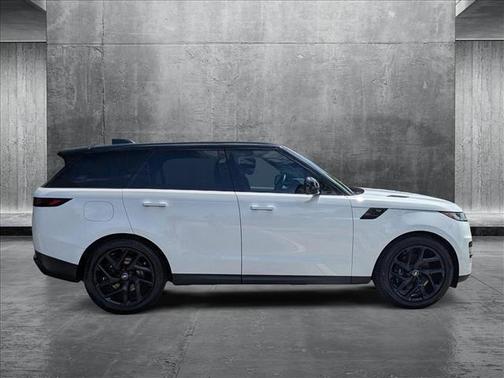 2024 Land Rover Range Rover Sport SE