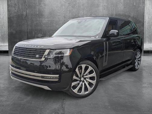 2025 Land Rover Range Rover P400 SE 7 Seat
