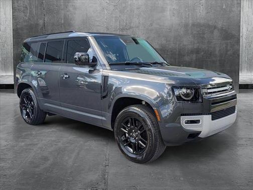2023 Land Rover Defender 110 SE