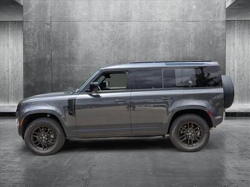 2023 Land Rover Defender 110 SE