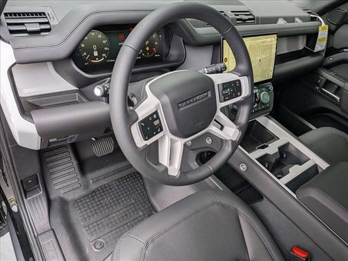 2026 Land Rover Defender P400 X-Dynamic SE