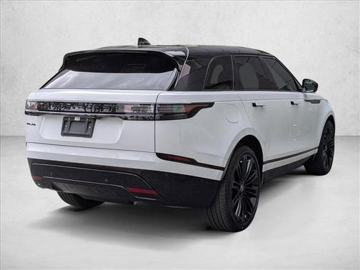 2026 Land Rover Range Rover Velar P250 SE R-Dynamic
