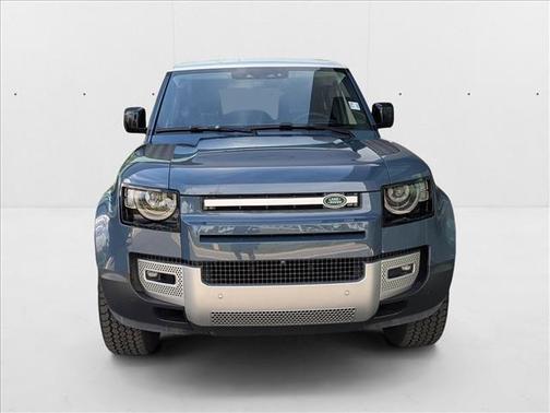 2025 Land Rover Defender 110 P300