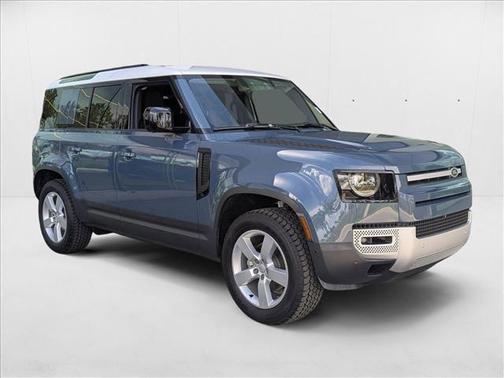 2025 Land Rover Defender 110 P300
