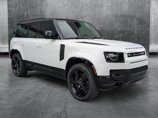 2025 Land Rover Defender 110 P400 X-Dynamic SE
