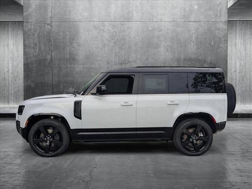 2025 Land Rover Defender 110 P400 X-Dynamic SE