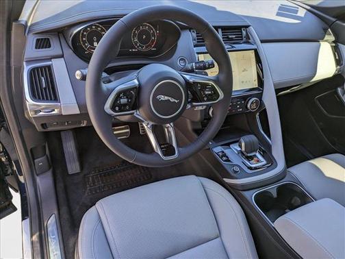 2024 Jaguar E-PACE R-Dynamic SE P250 AWD Automatic
