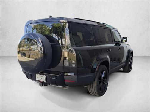 2026 Land Rover Defender P300 S