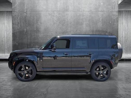 2025 Land Rover Defender 110 P400 X-Dynamic SE