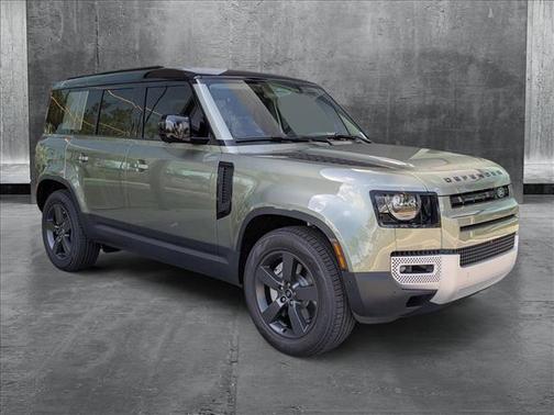 2025 Land Rover Defender 110 P300