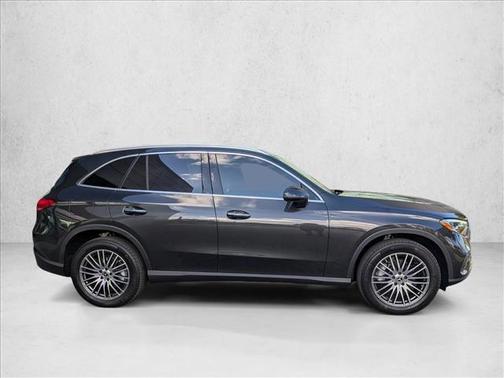 Graphite Gray Meta 2025 Mercedes-Benz GLC 300 Base