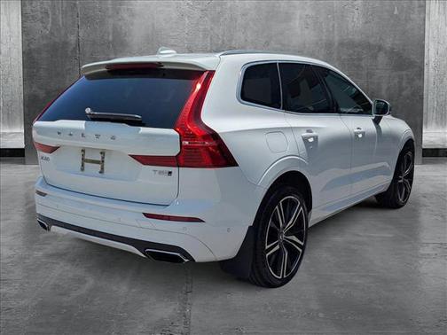 2019 Volvo XC60 T5 R-Design