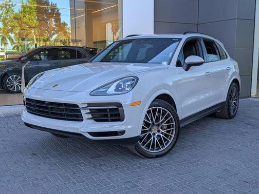 2023 Porsche Cayenne Platinum Edition