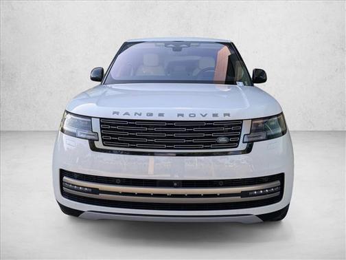 Fuji White 2023 Land Rover Range Rover P400 SE